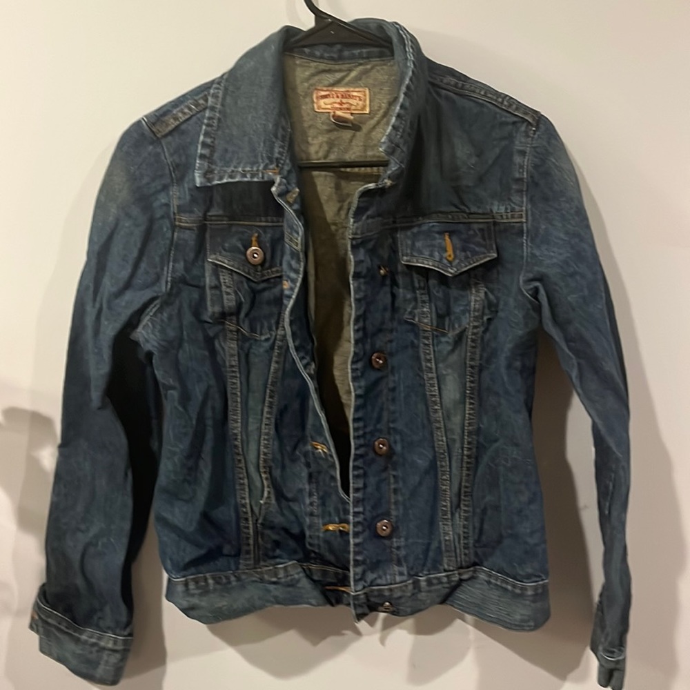 Steve & Barry’s denim jacket size small